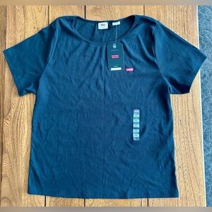 NWT Levi’s women’s  black ribbed t-shirt XXL